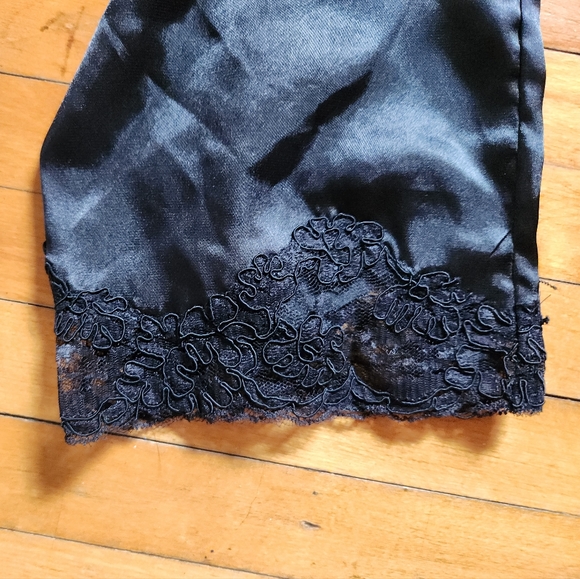 Jones New York robe in black size small - Picture 2 of 7